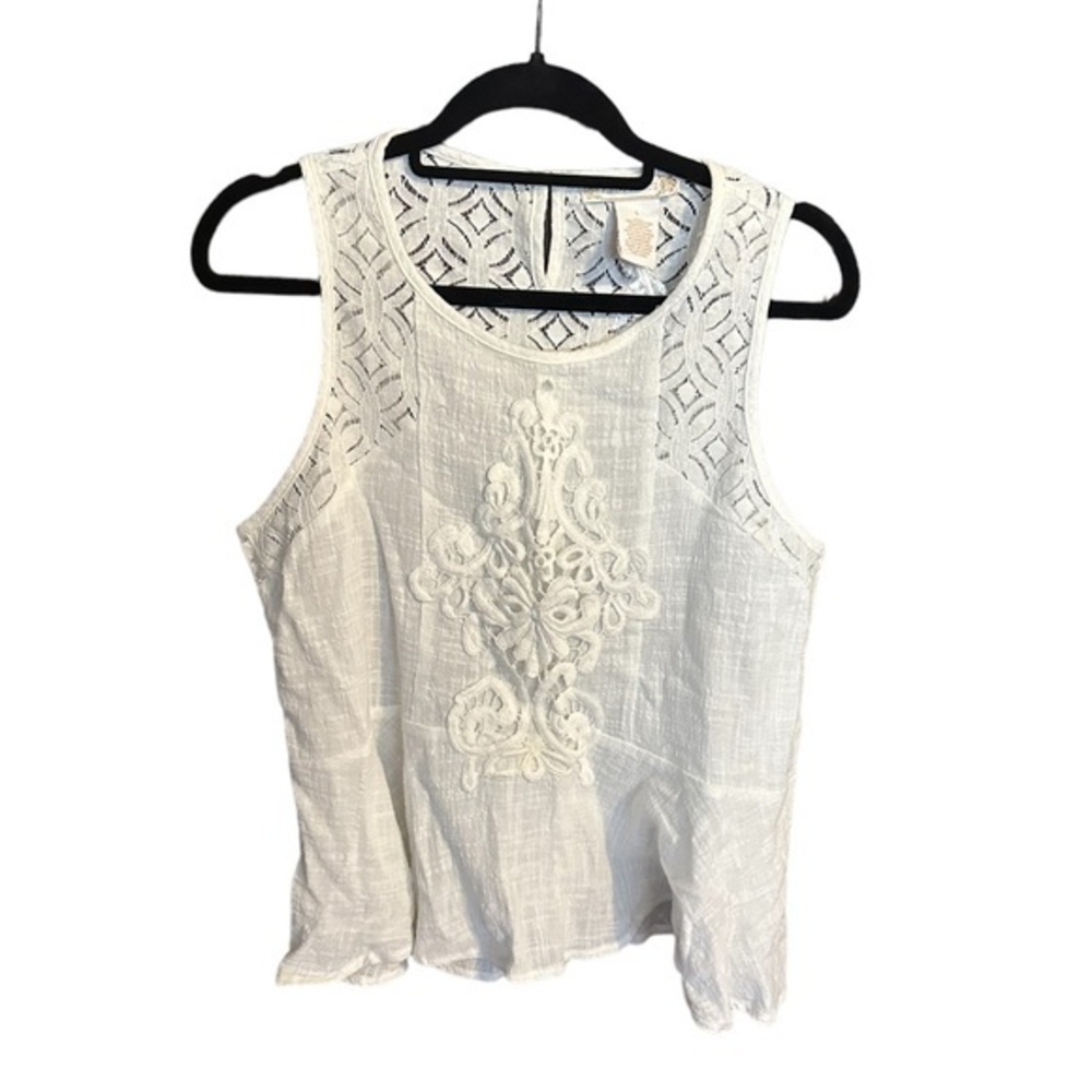 Flying Tomato Short Top sleeveless cut out designs and bottom ruffle large ivory